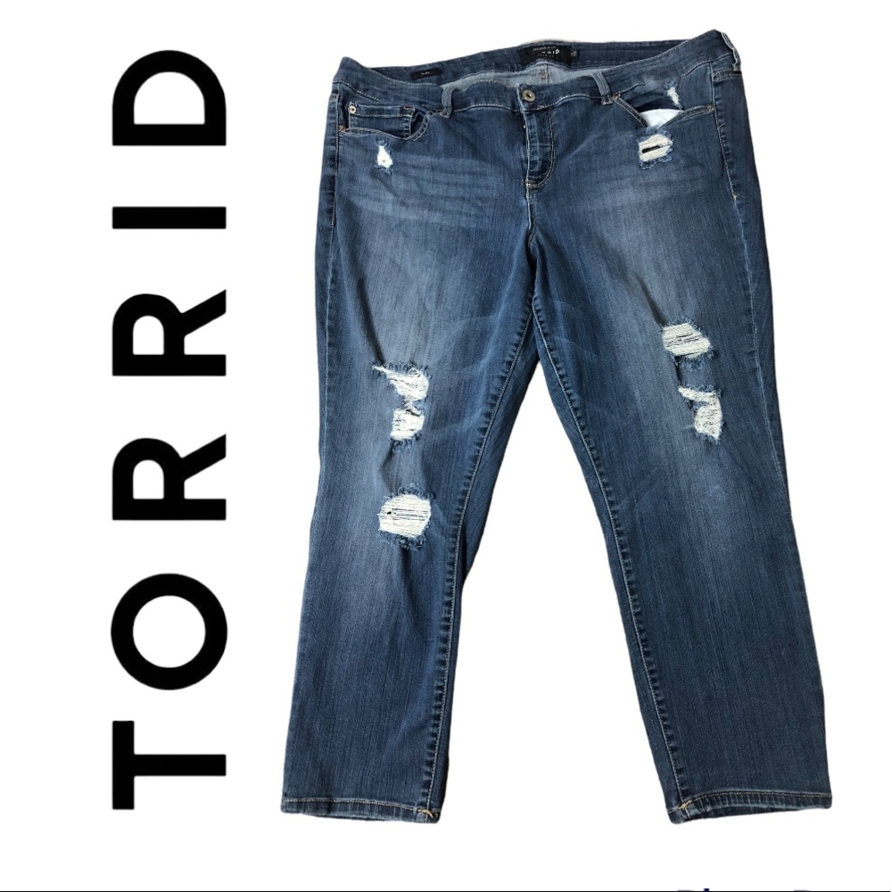Torrid  premium distressed skinny jeans Sz 24